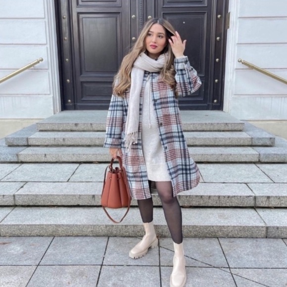 Zara Jackets & Blazers - Zara long plaid overshirt